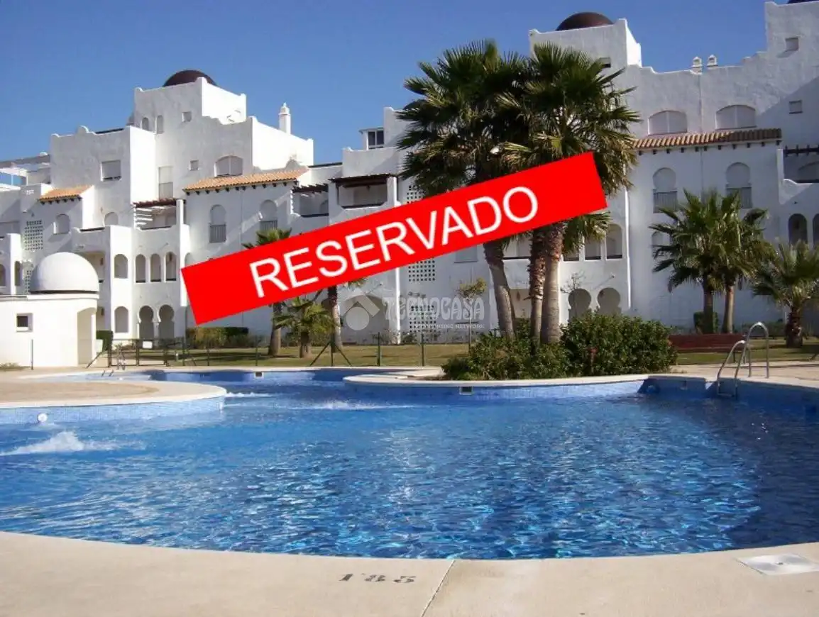 Jardín de Piso en venta en Rota con Aire acondicionado, Terraza y Trastero