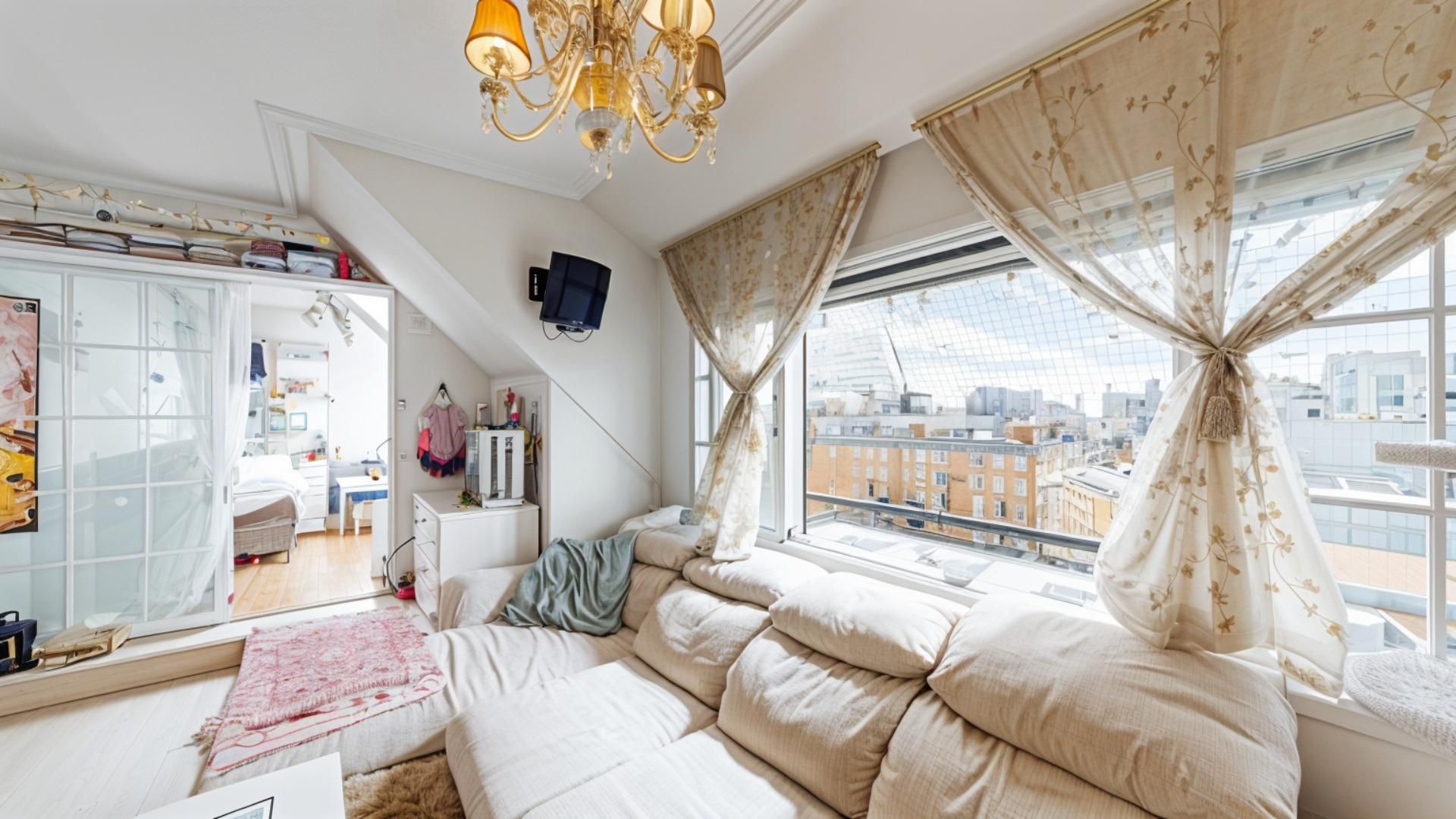Bedroom of Attic for sale in  Madrid Capital  with Air Conditioner, Heating and Private garden