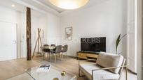 Sala d'estar de Apartament en venda en  Madrid Capital amb Aire condicionat, Calefacció i Parquet