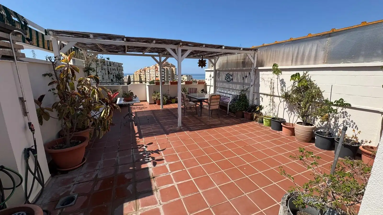 Terrassa de Àtic en venda en Rincón de la Victoria amb Aire condicionat, Jardí privat i Terrassa