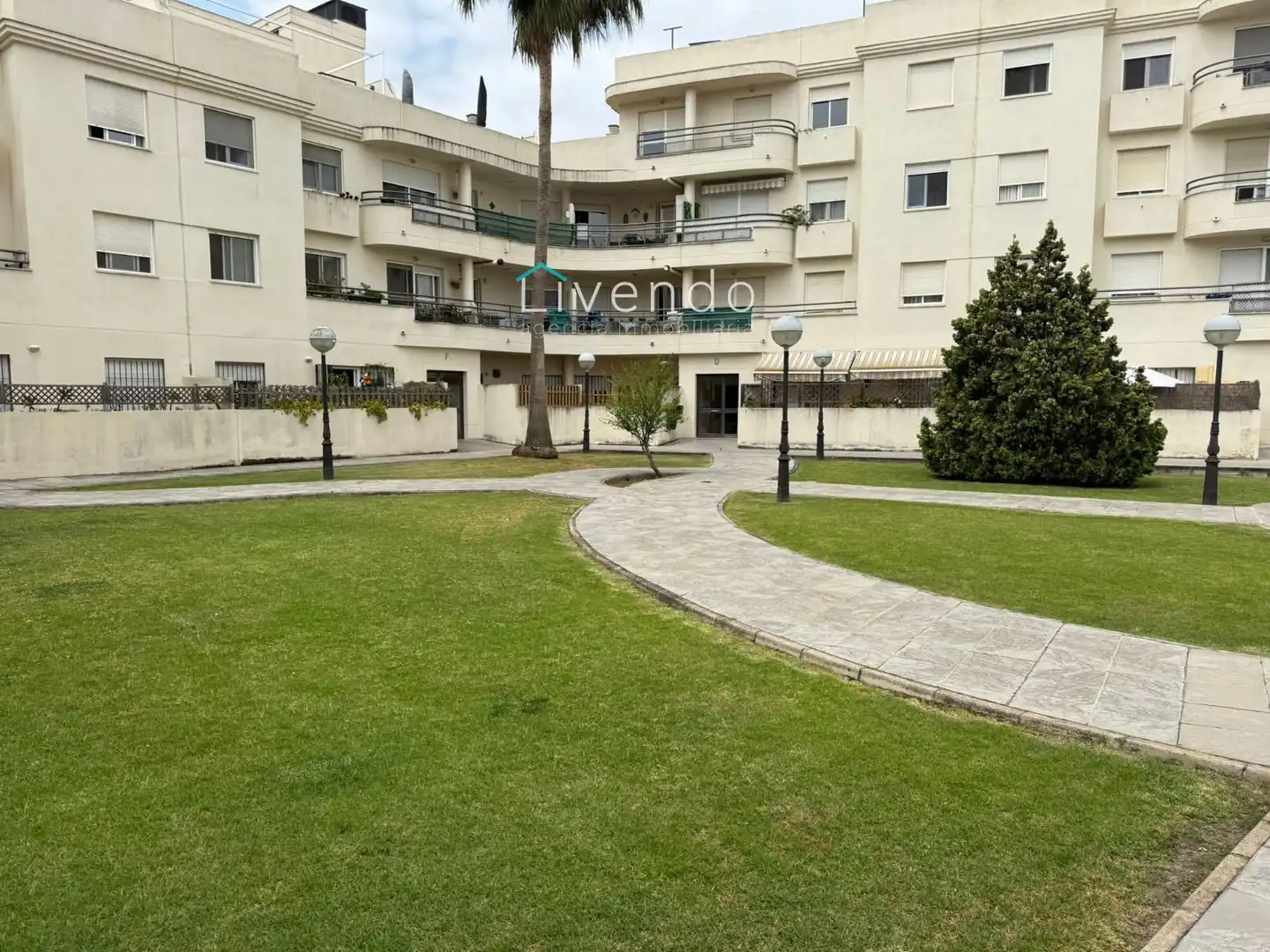 Vista exterior de Pis en venda en San Fernando amb Terrassa, Traster i Piscina