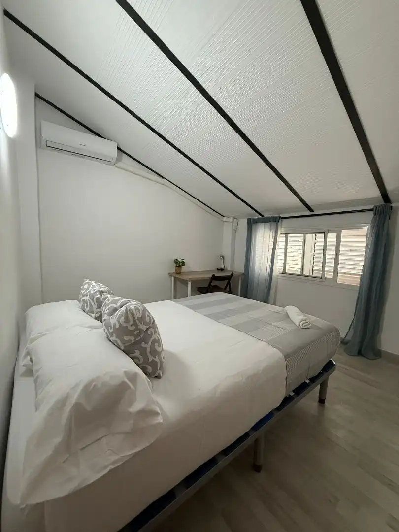 Room in Calle Alcalde Ronquillo, 20, Martiricos - La Roca - La Rosaleda