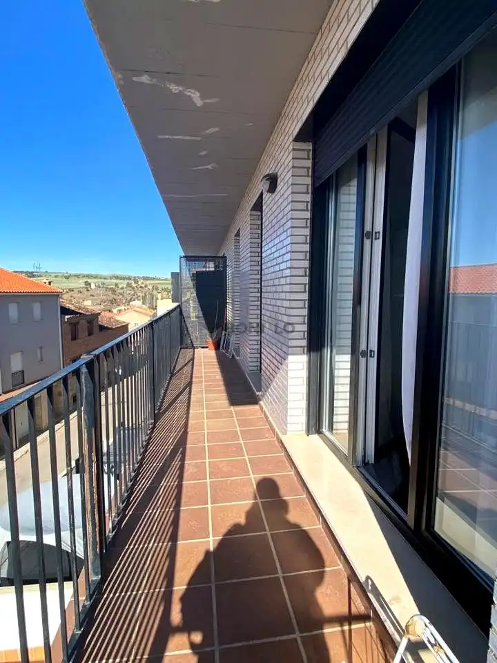 Piso con ascensor en venta en Calle Eras del Molino, imagen 2