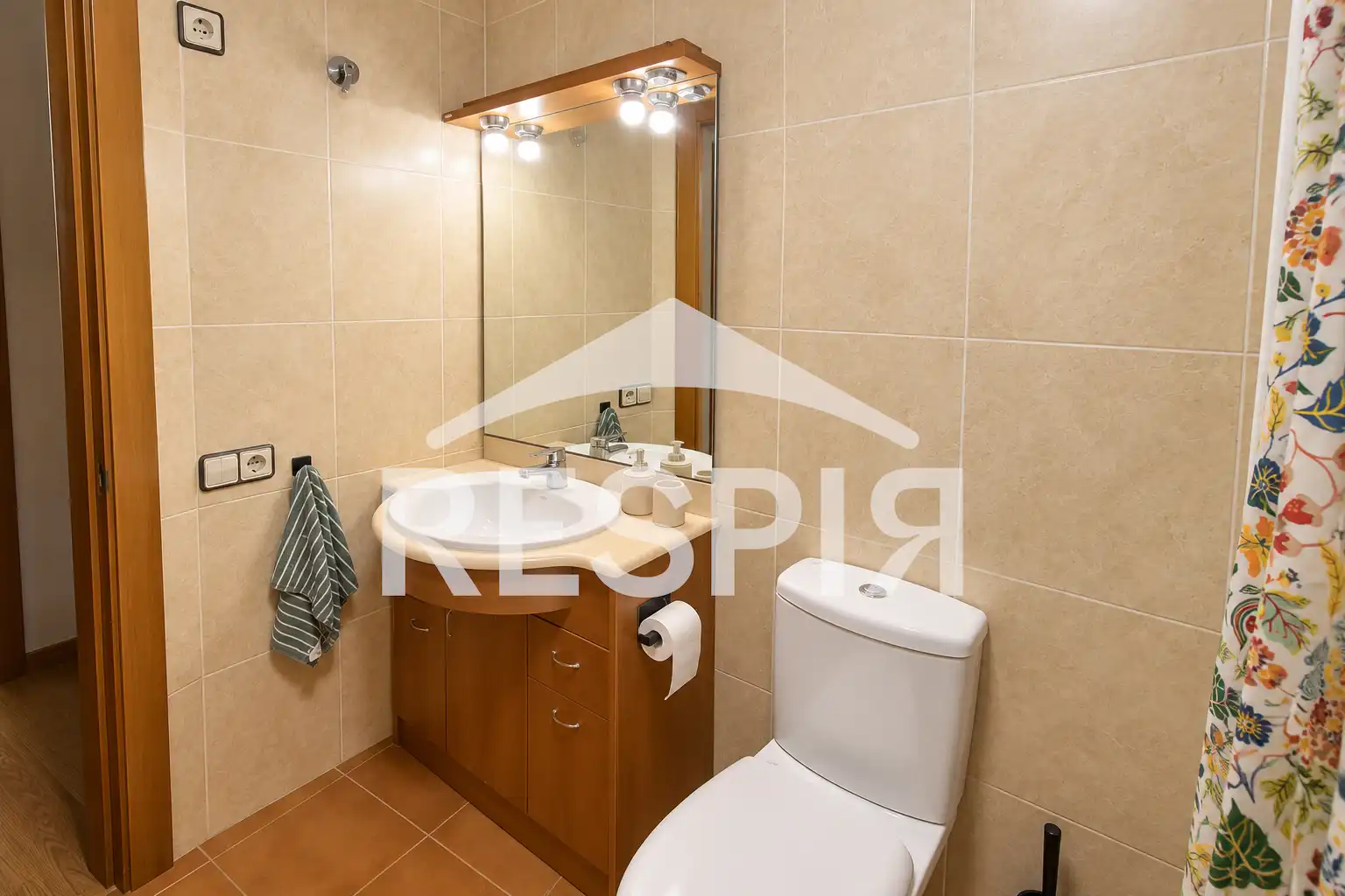Baño de Casa adosada de alquiler en Urús, Girona