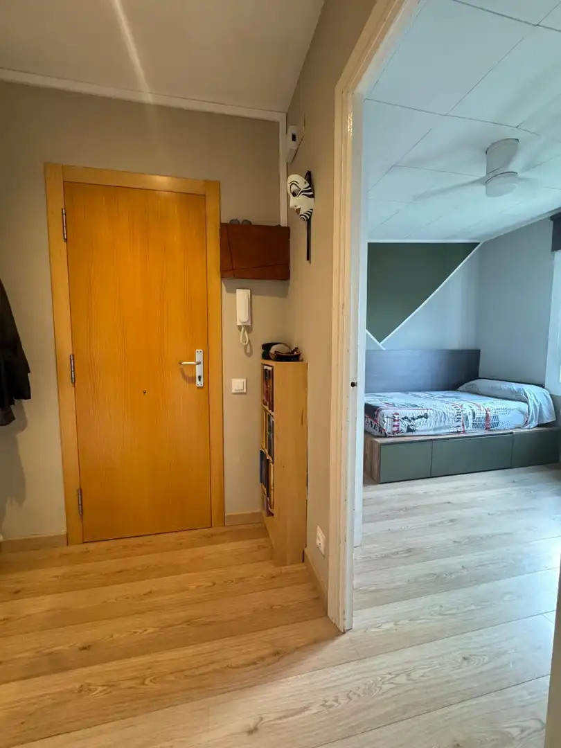 Habitación de Ático en venta en Igualada con Calefacción, Parquet y Terraza