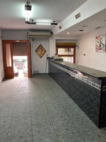 Local comercial en Alquiler en Calle GUTIERREZ MELLADO, 12 en San Antonio - San José - Los Ángeles