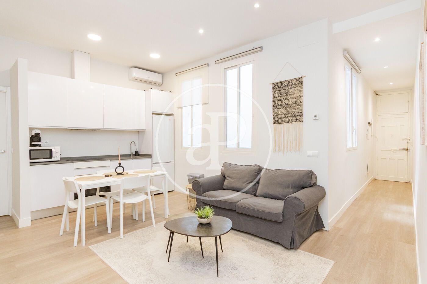 Piso de alquiler en Calle de San Andrés, Universidad - Malasaña