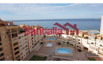 Vista exterior de Àtic en venda en Almuñécar amb Aire condicionat, Jardí privat i Terrassa