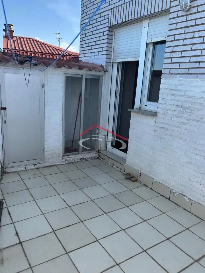Terrasse von Maisonette zum Verkauf in León Capital  mit Heizung, Parkett und Terrasse