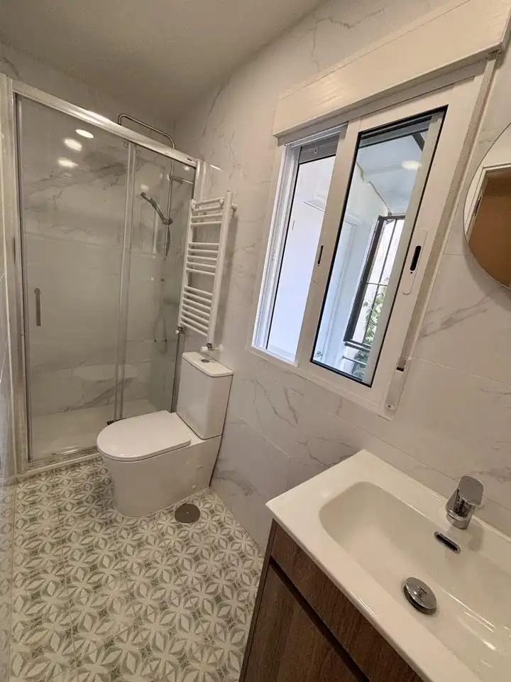 Baño de Casa o chalet en venta en Coslada con Jardín privado y Terraza