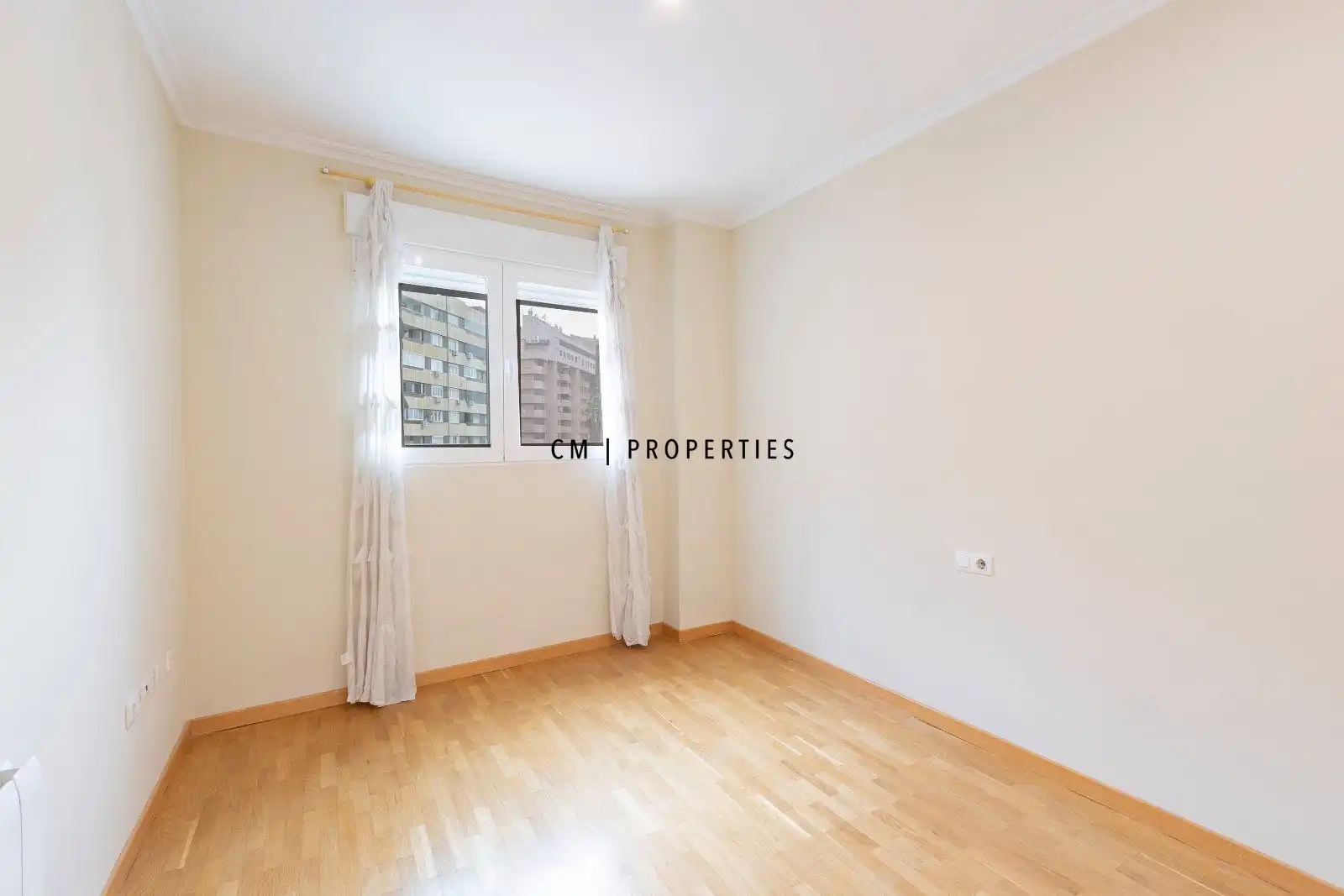 Habitación de Piso de alquiler en Valencia con Aire acondicionado, Calefacción y Parquet