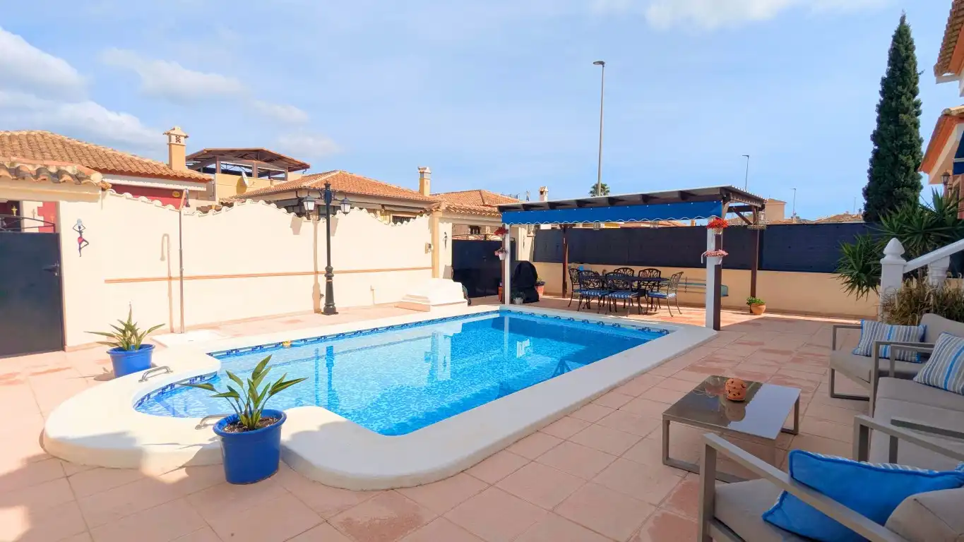 Piscina de Casa o chalet en venta en Bigastro con Microondas y Balcón