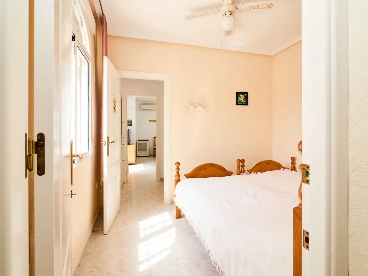 Dormitori de Casa o xalet en venda en Torrevieja amb Aire condicionat, Calefacció i Jardí privat