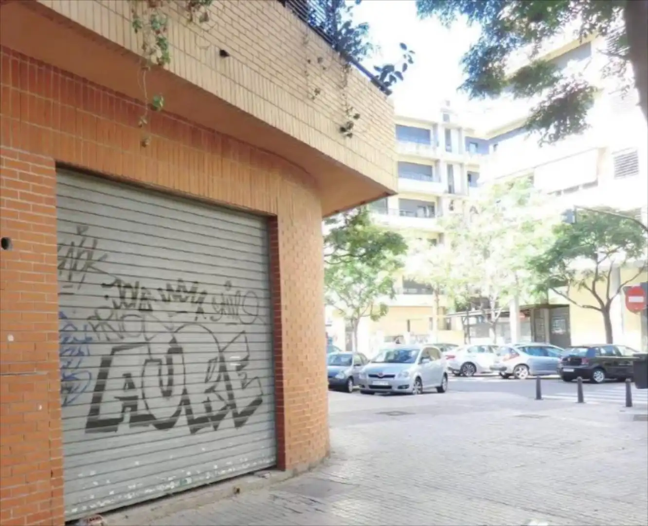 Exterior view of Commercial properties for sale in Valencia