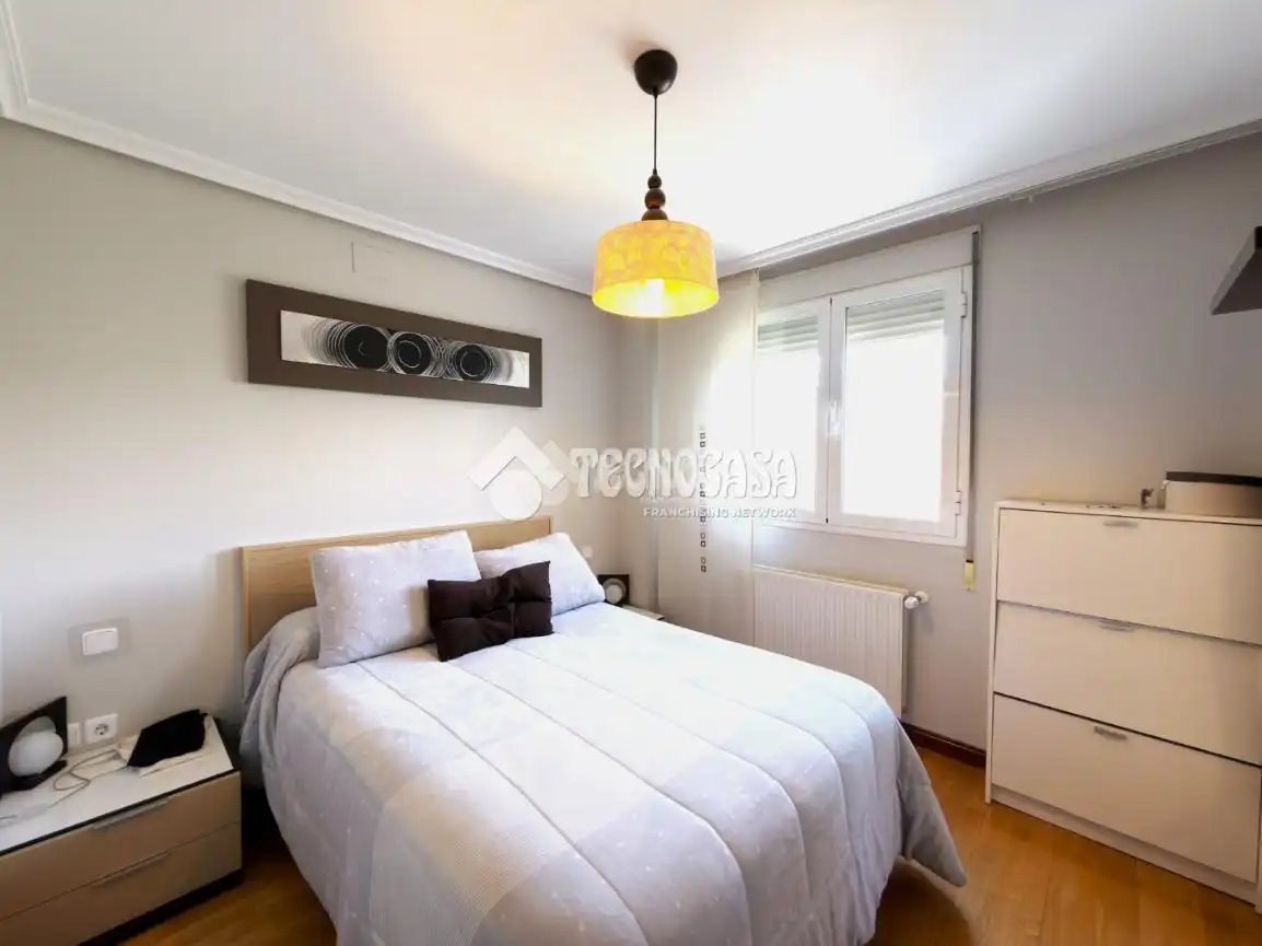 Habitación de Piso en venta en Cuenca con Calefacción, Parquet y Trastero
