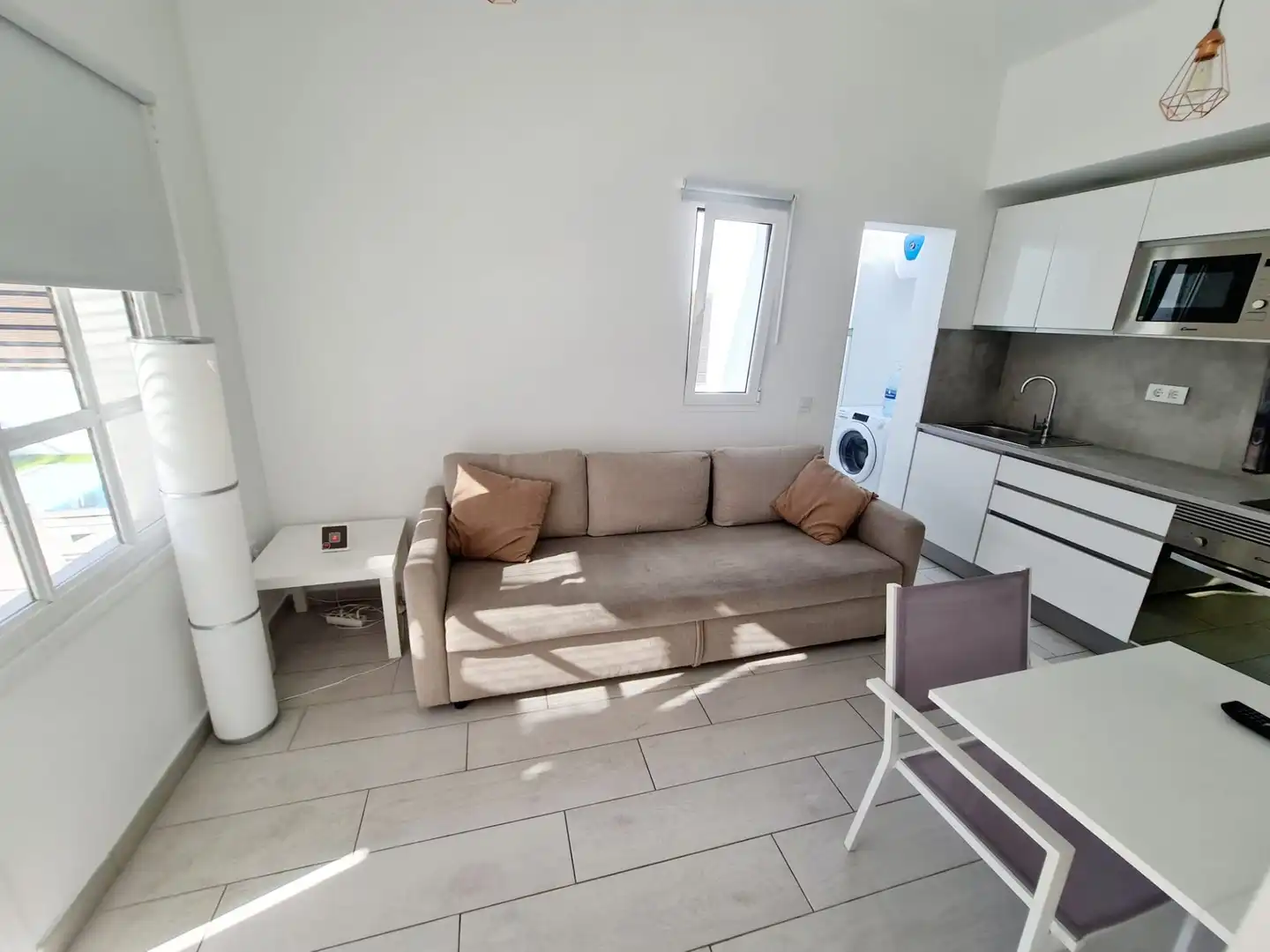 Sala d'estar de Casa o xalet de lloguer en San Bartolomé de Tirajana amb Aire condicionat, Jardí privat i Terrassa