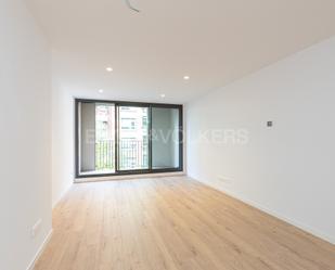 Living room of Apartment for sale in  Barcelona Capital  with Air Conditioner, Heating and Parquet flooring