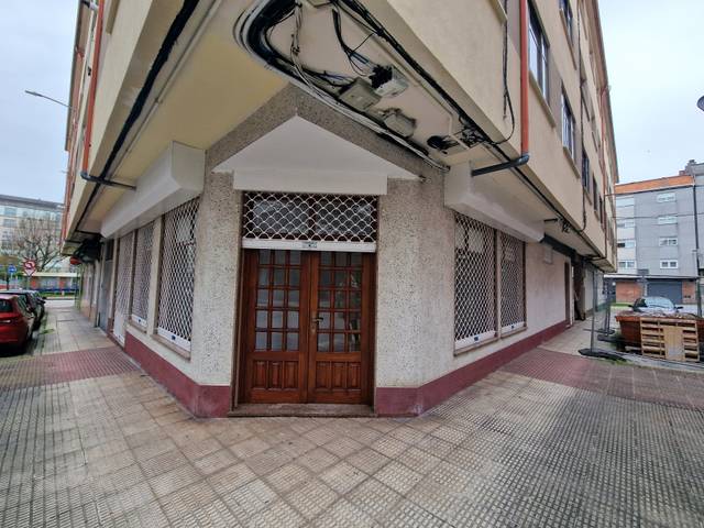 Local comercial en Alquiler en Rúa Pontevedra, 2 en A Malata - Catabois - Ciudad Jardín