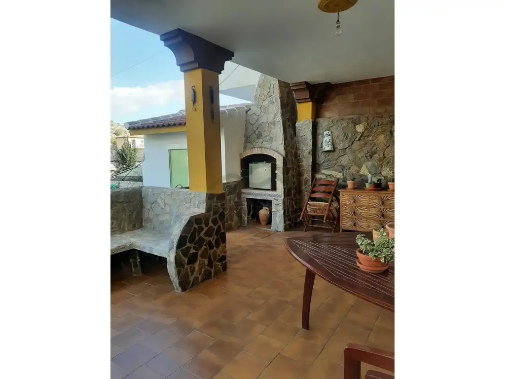 Terrassa de Casa o xalet en venda en El Burgo
