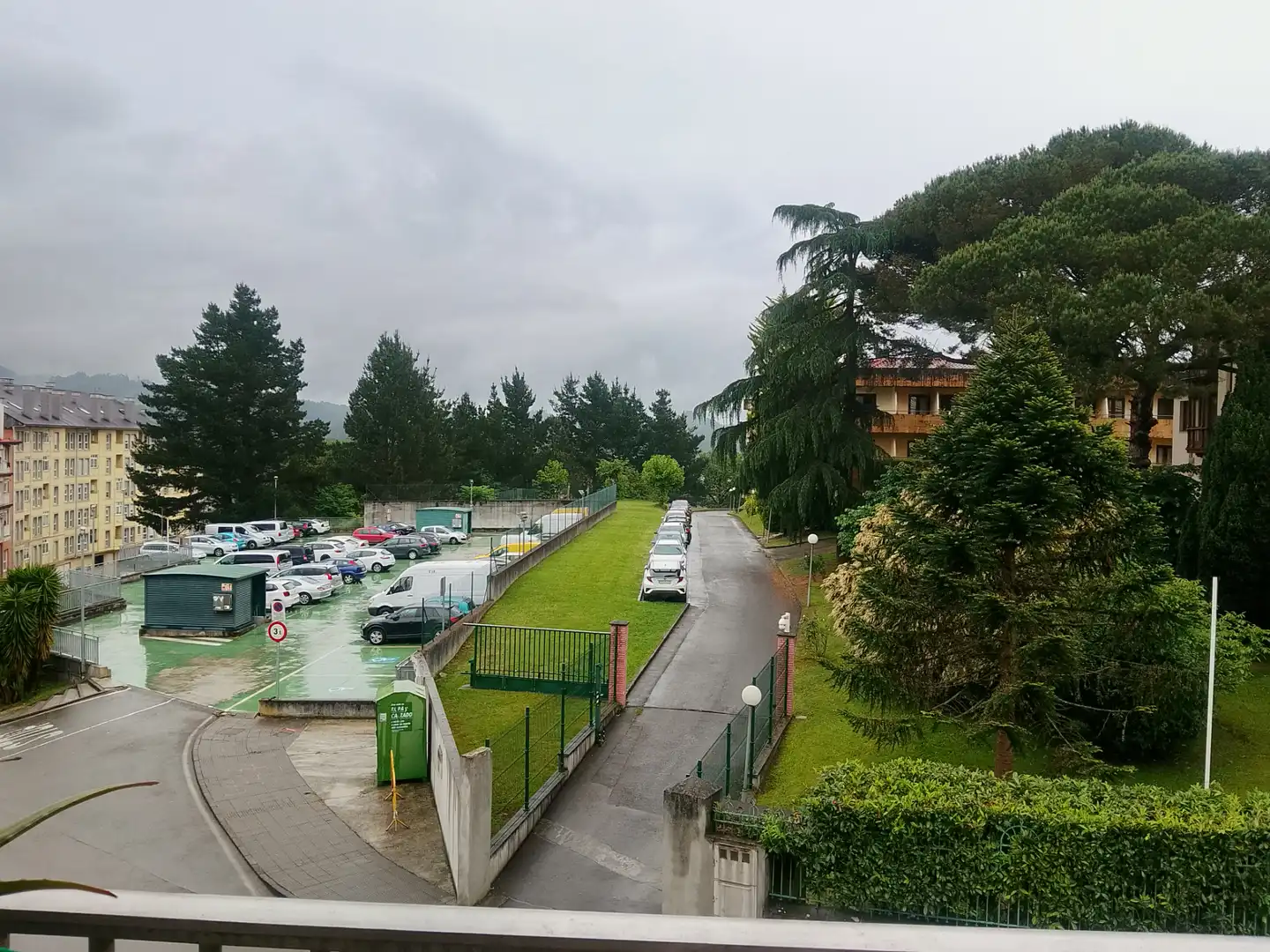 Parkplatz von Wohnung zum Verkauf in Pravia mit Parkett, Terrasse und Waschmaschine