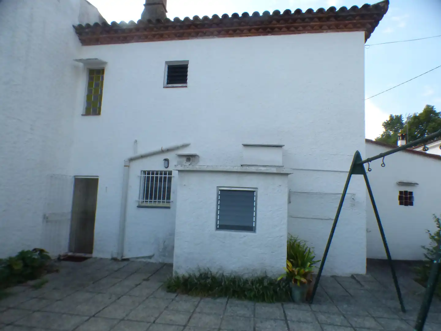 Vista exterior de Casa adosada de alquiler en Girona con Calefacción, Jardín privado y Terraza