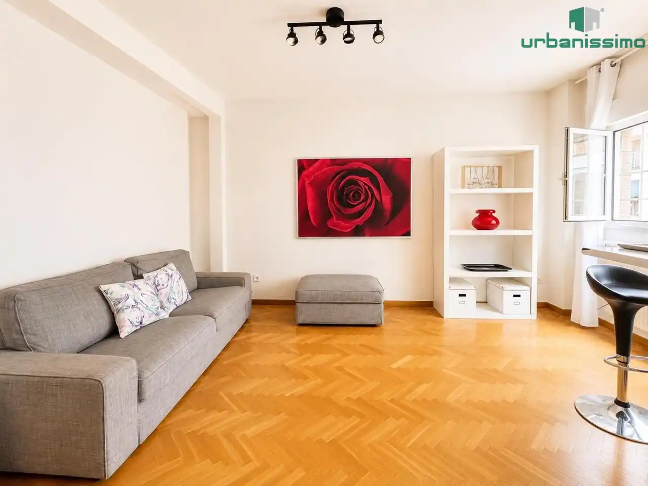 Sala d'estar de Apartament en venda en Madrid amb Calefacció
