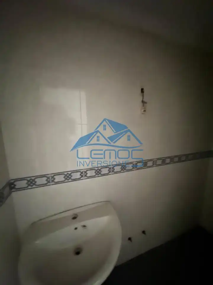 Bathroom of Houses for sale in Cabezón de Pisuerga, Valladolid