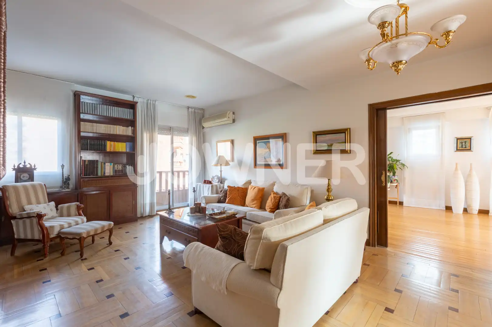 Sala de estar de Piso en venta en Pozuelo de Alarcón con Aire acondicionado, Calefacción y Terraza