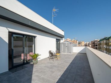 Penthouse zum Verkauf in Carrer MONTSERRAT MASCARO 15