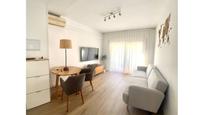 Sala d'estar de Apartament en venda en Castelldefels amb Aire condicionat, Calefacció i Jardí privat