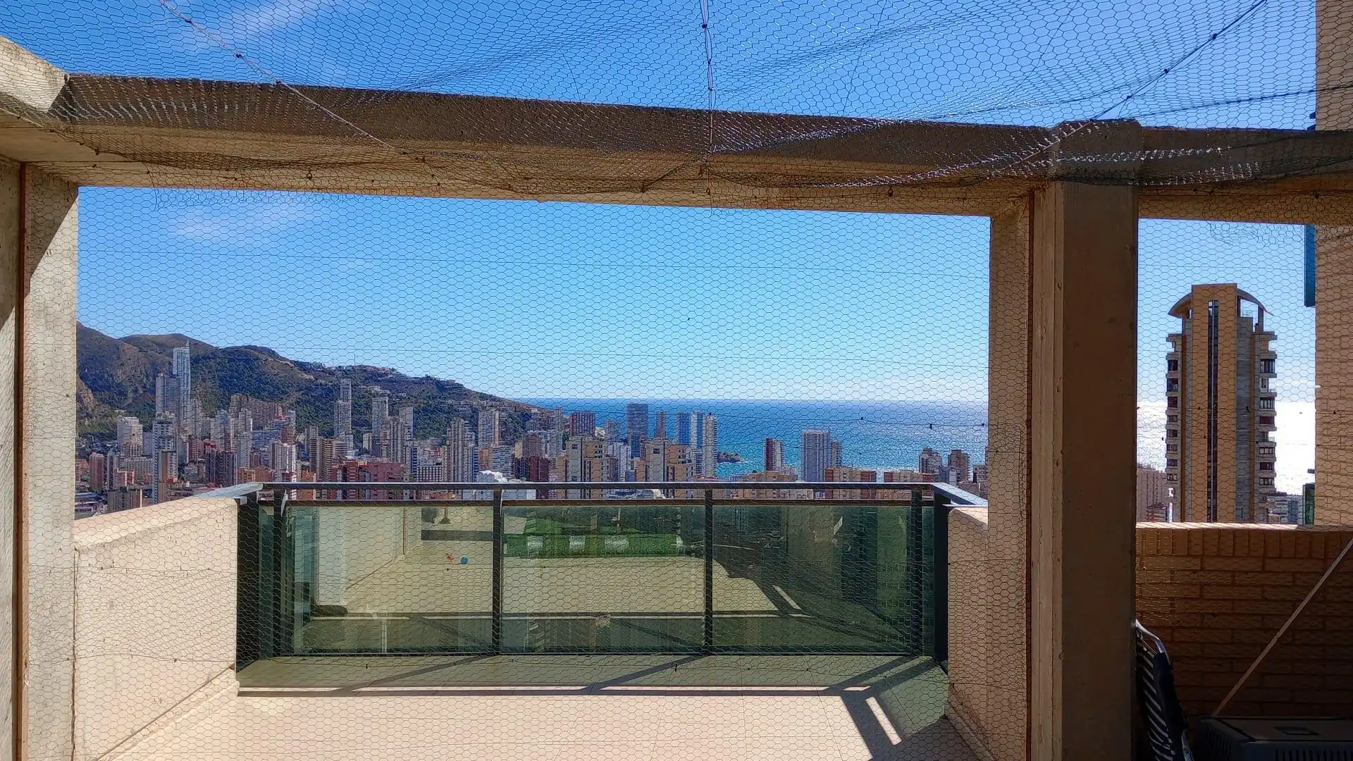 Terrassa de Apartament en venda en Benidorm amb Aire condicionat, Calefacció i Jardí privat