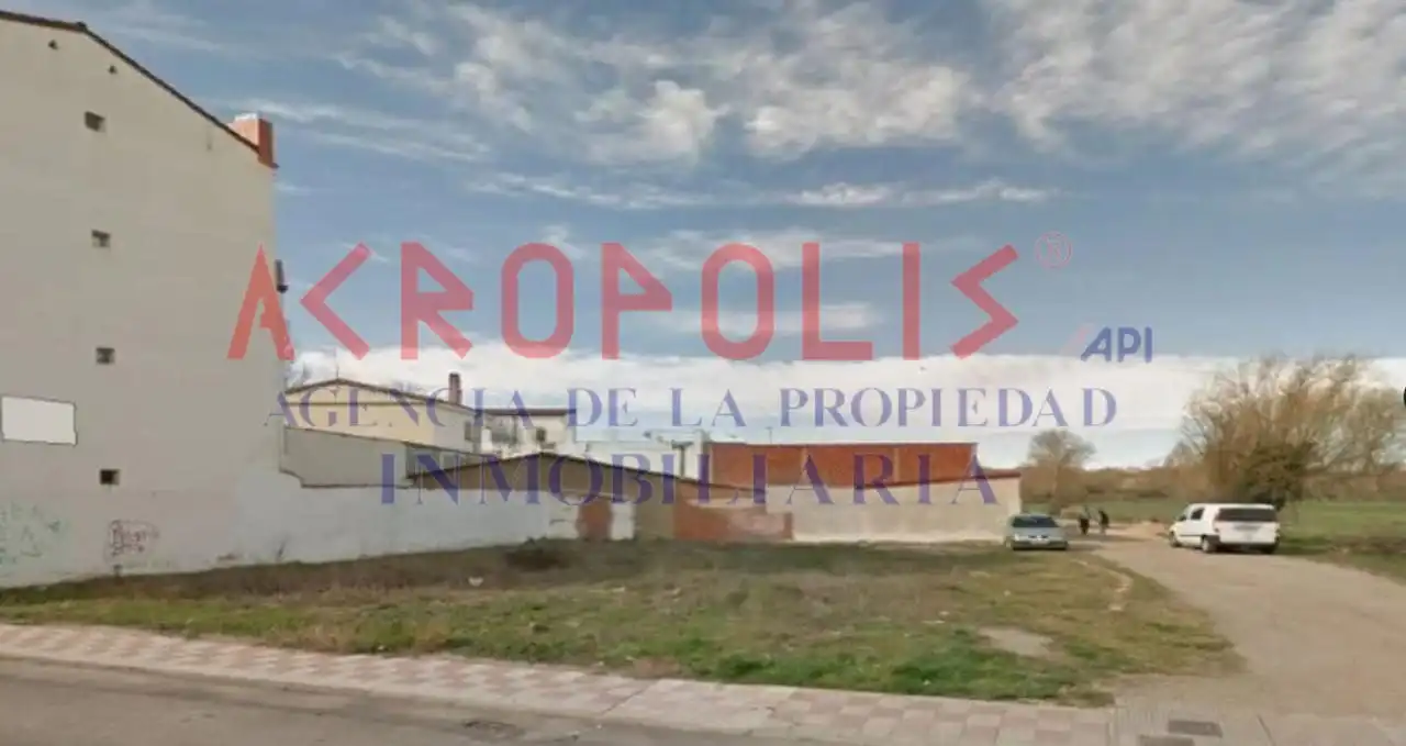 Lands and plots for sale in Calle Jorge Manrique 2