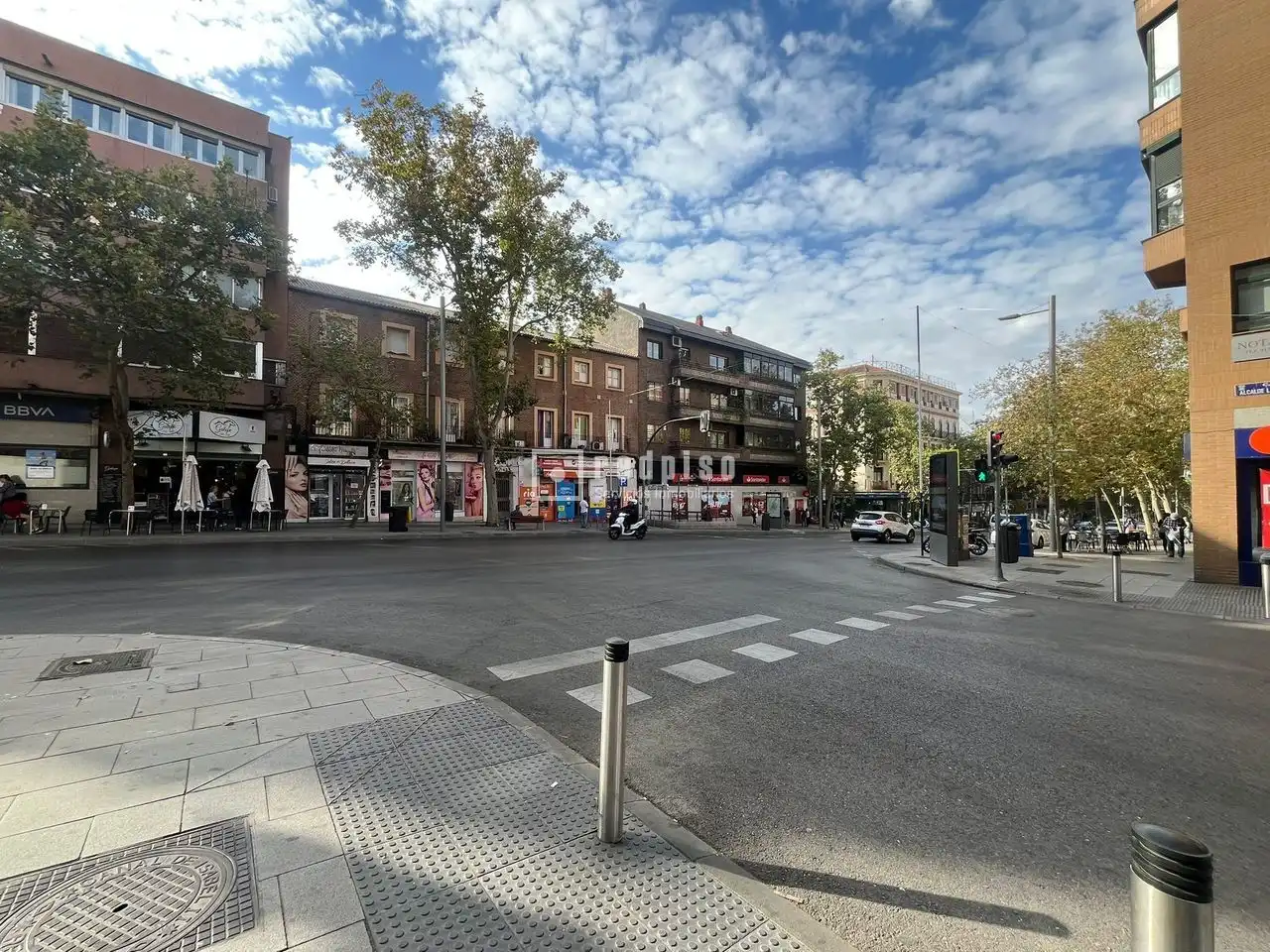 Vista exterior de Piso en venta en Madrid con Calefacción