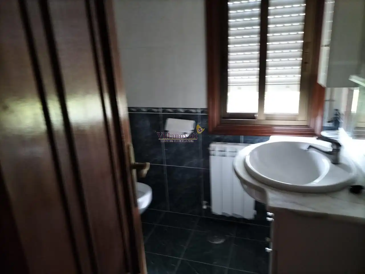 Baño de Casa o chalet en venta en Vigo  con Calefacción, Jardín privado y Parquet