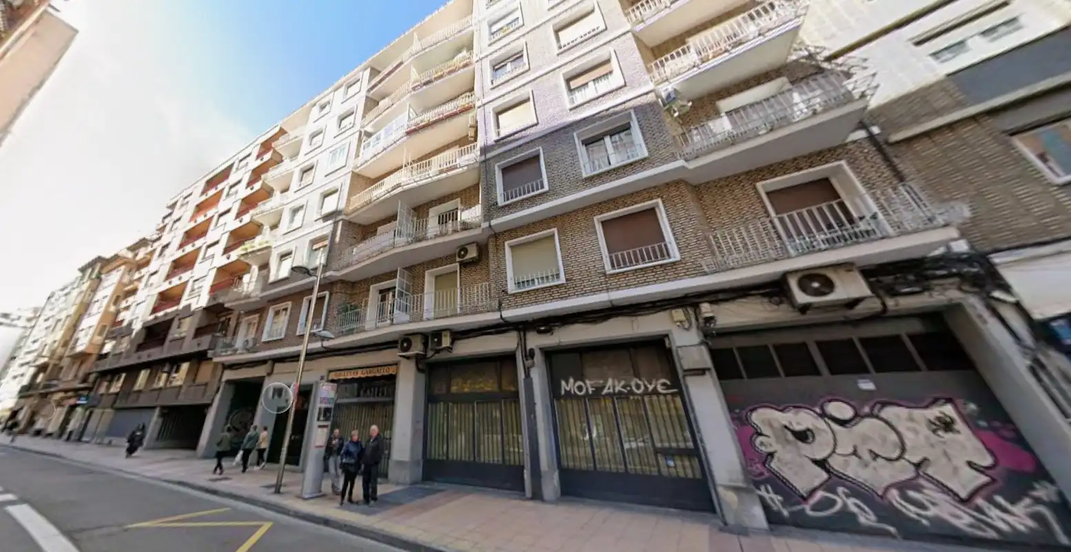 Vista exterior de Casa o chalet en venta en Zaragoza