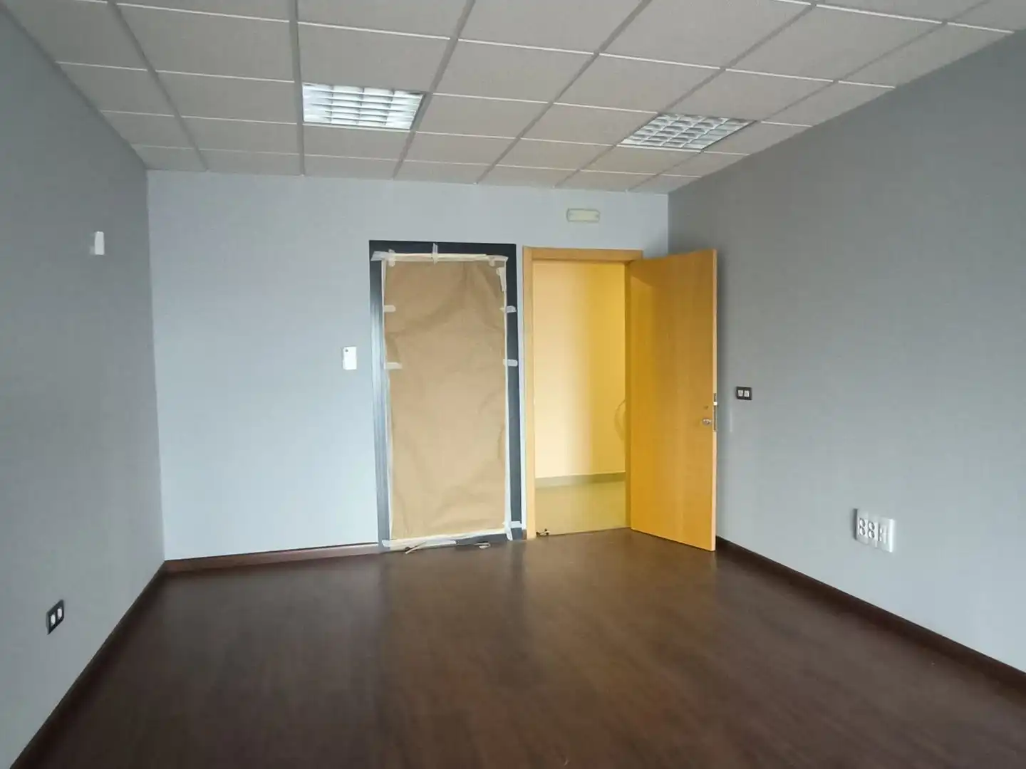 Gewerbefläche zum Verkauf in Salteras, imagen 2
