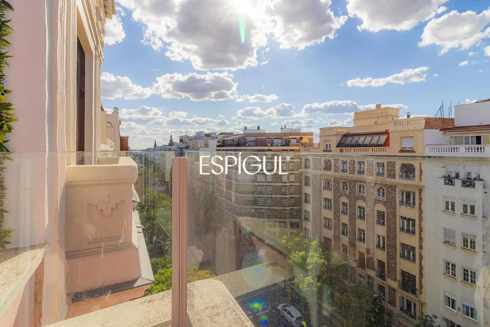 Außenansicht von Dachboden zum Verkauf in Madrid mit Klimaanlage, Heizung und Terrasse