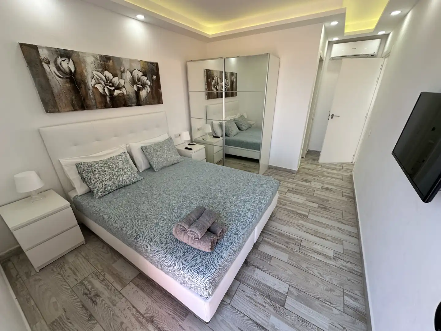 Casa aparellada amb terrassa en venda a Calle Tibiabin, imagen 12