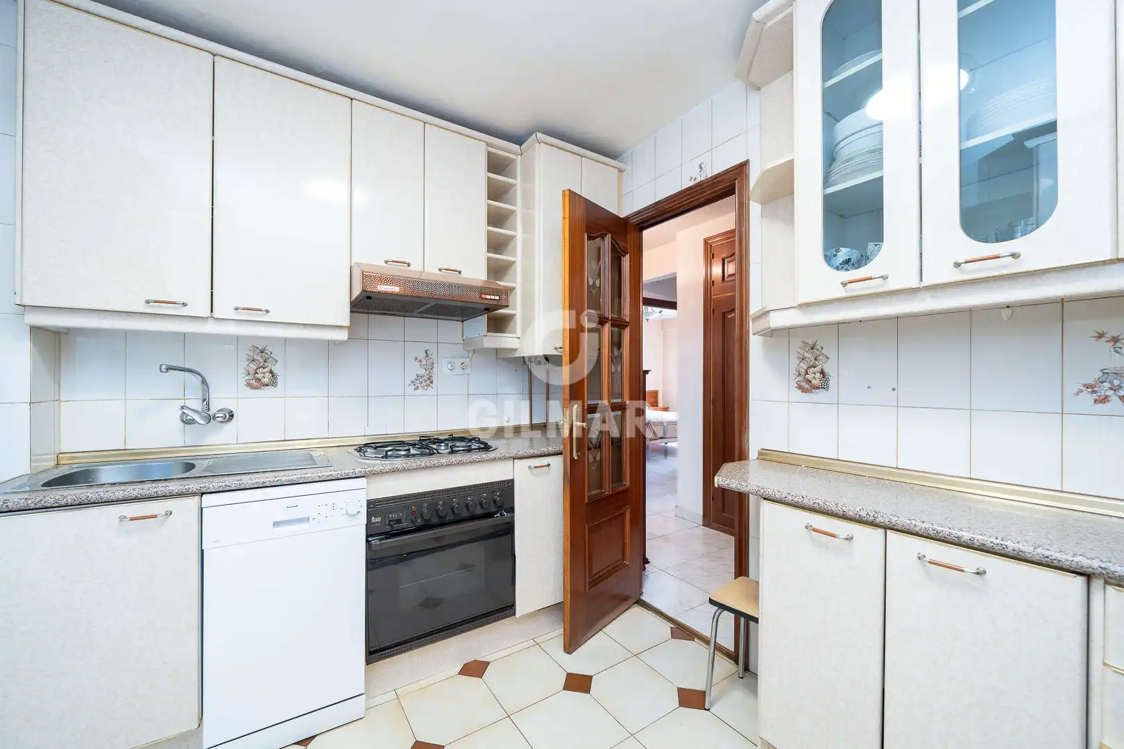Cocina de Piso en venta en Madrid con Calefacción y Balcón