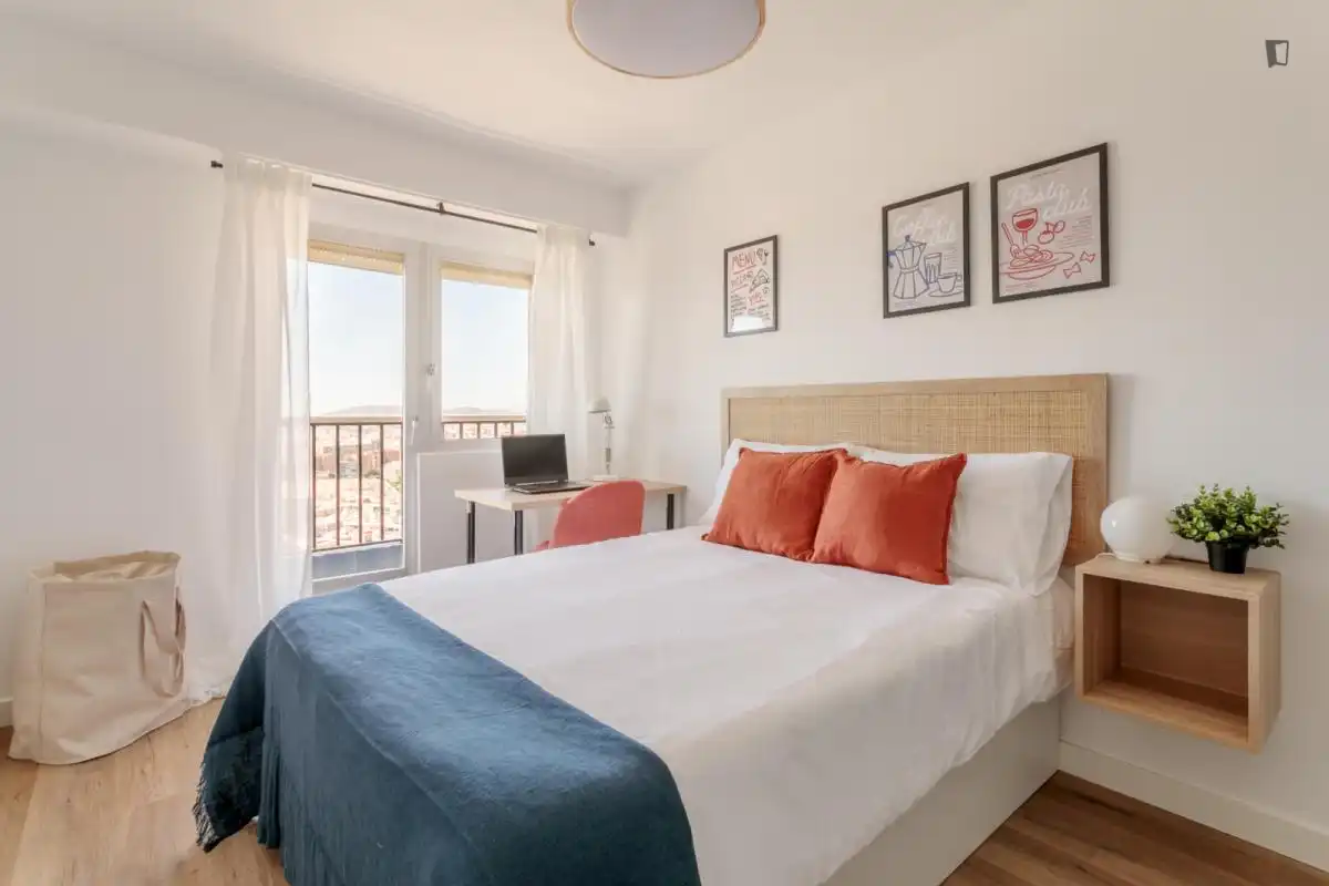 Habitación de Apartamento para compartir en Alicante / Alacant con Amueblado, Horno y Lavadora