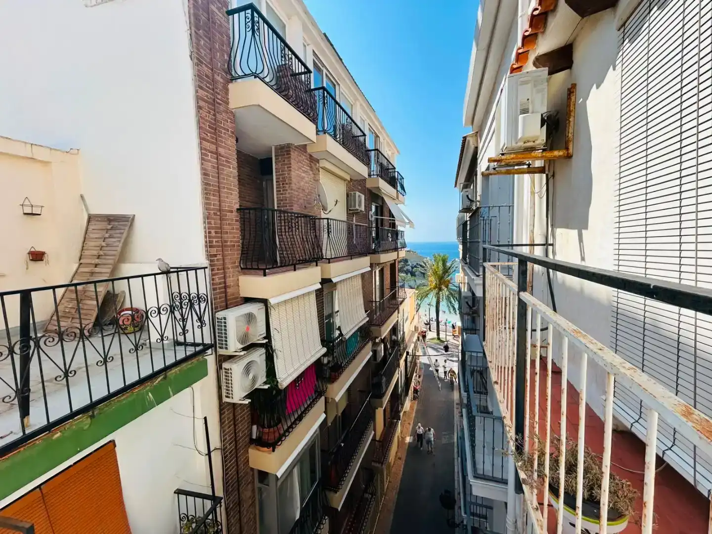 Vista exterior de Pis en venda en Benidorm amb Aire condicionat i Balcó