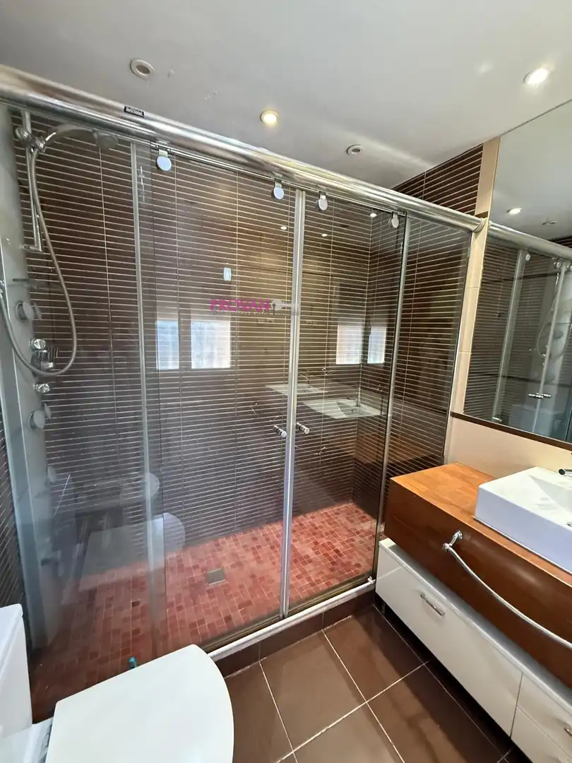 Baño de Casa o chalet en venta en Torres de la Alameda con Aire acondicionado, Calefacción y Terraza