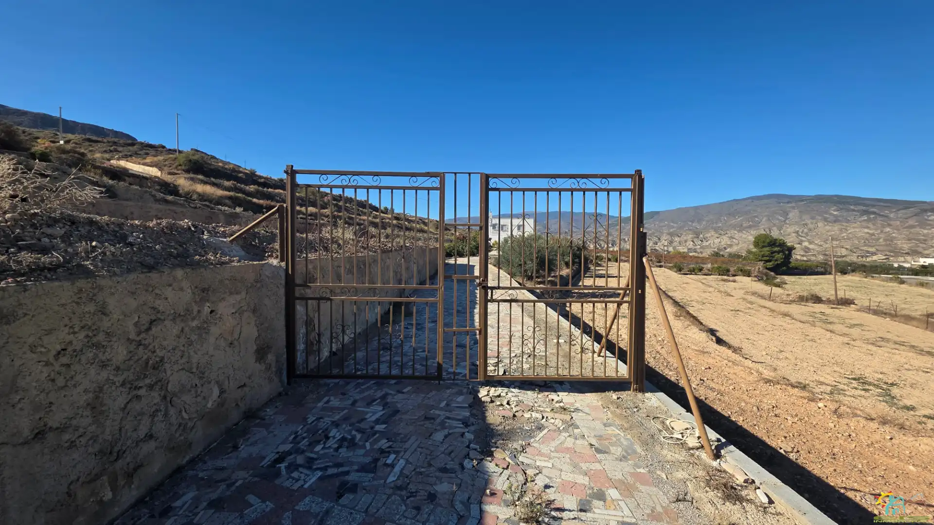 Finca rústica en venda en Íllar amb Jardí privat, Terrassa i Moblat
