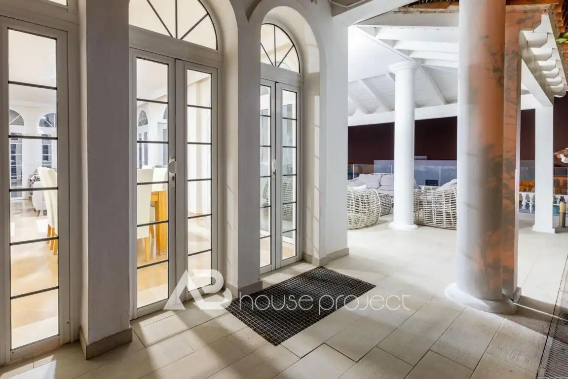 Casa con piscina en venta en Calle el Sauce, imagen 10