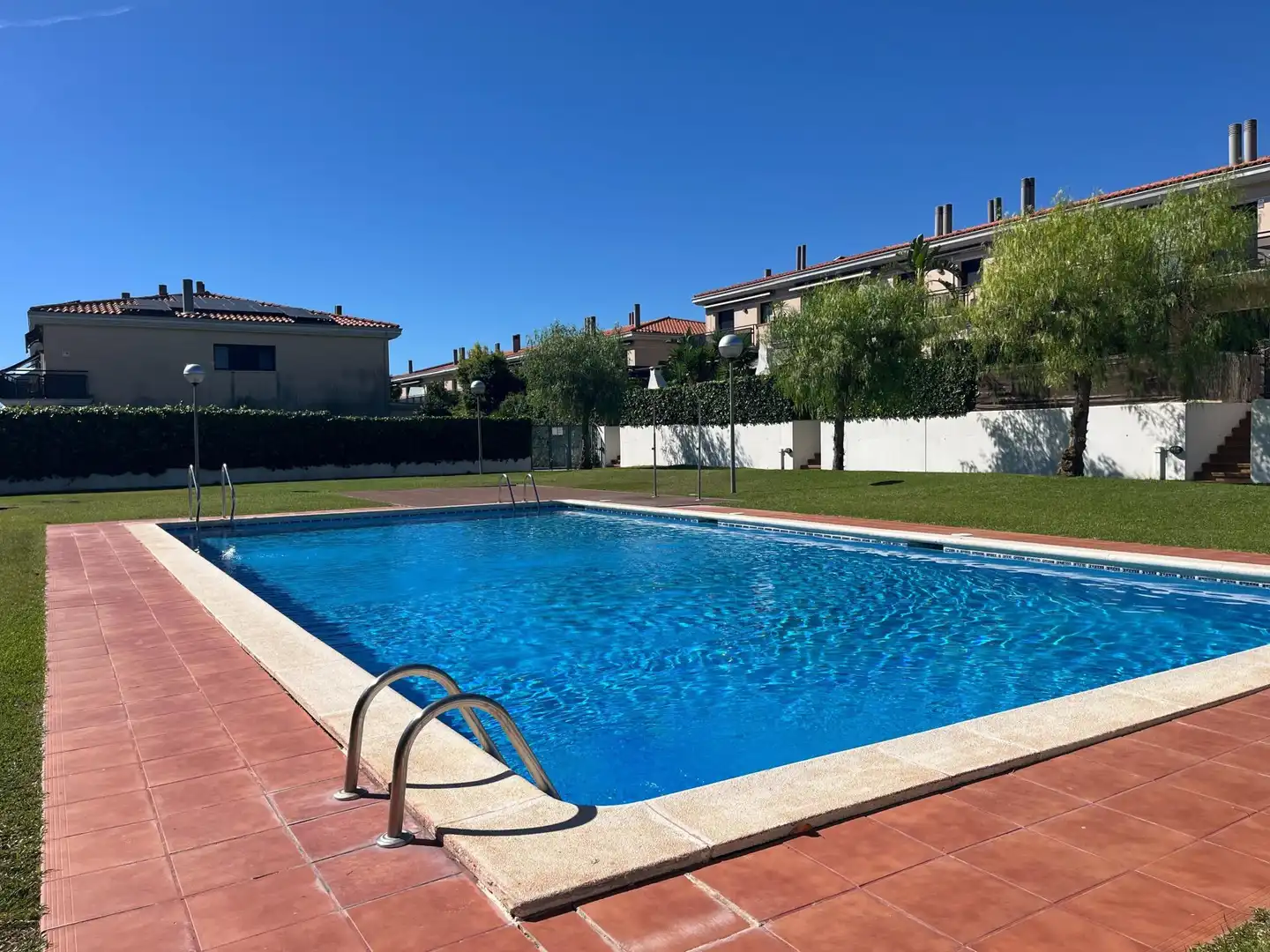 Adossat amb terrassa en venda a Santa Maria