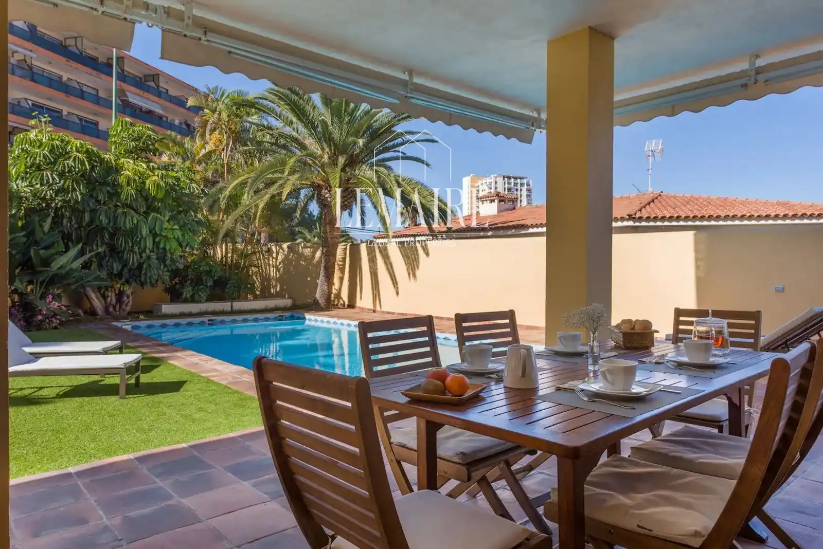 Terrassa de Casa o xalet en venda en Playa Jardín