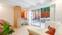 Exterior view of Flat for sale in  Barcelona Capital  with Private garden, Terrace and Balcony