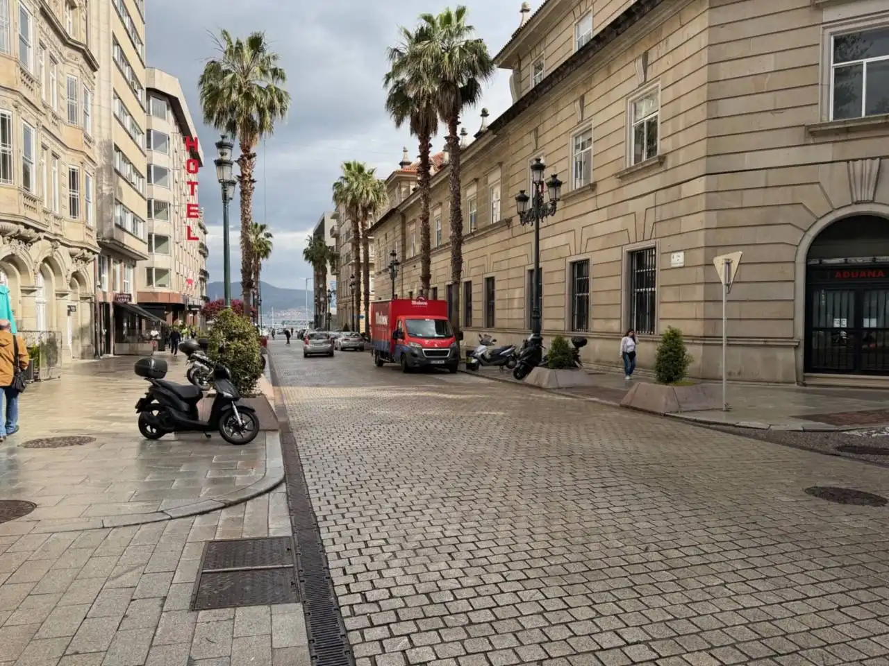 Vista exterior de Pis de lloguer en Vigo  amb Aire condicionat, Calefacció i Alarma