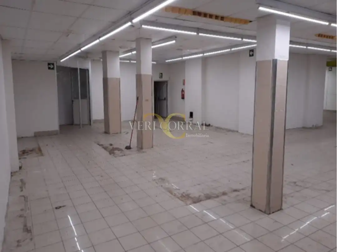 Business premises to rent in Calle Román Romano, imagen 11
