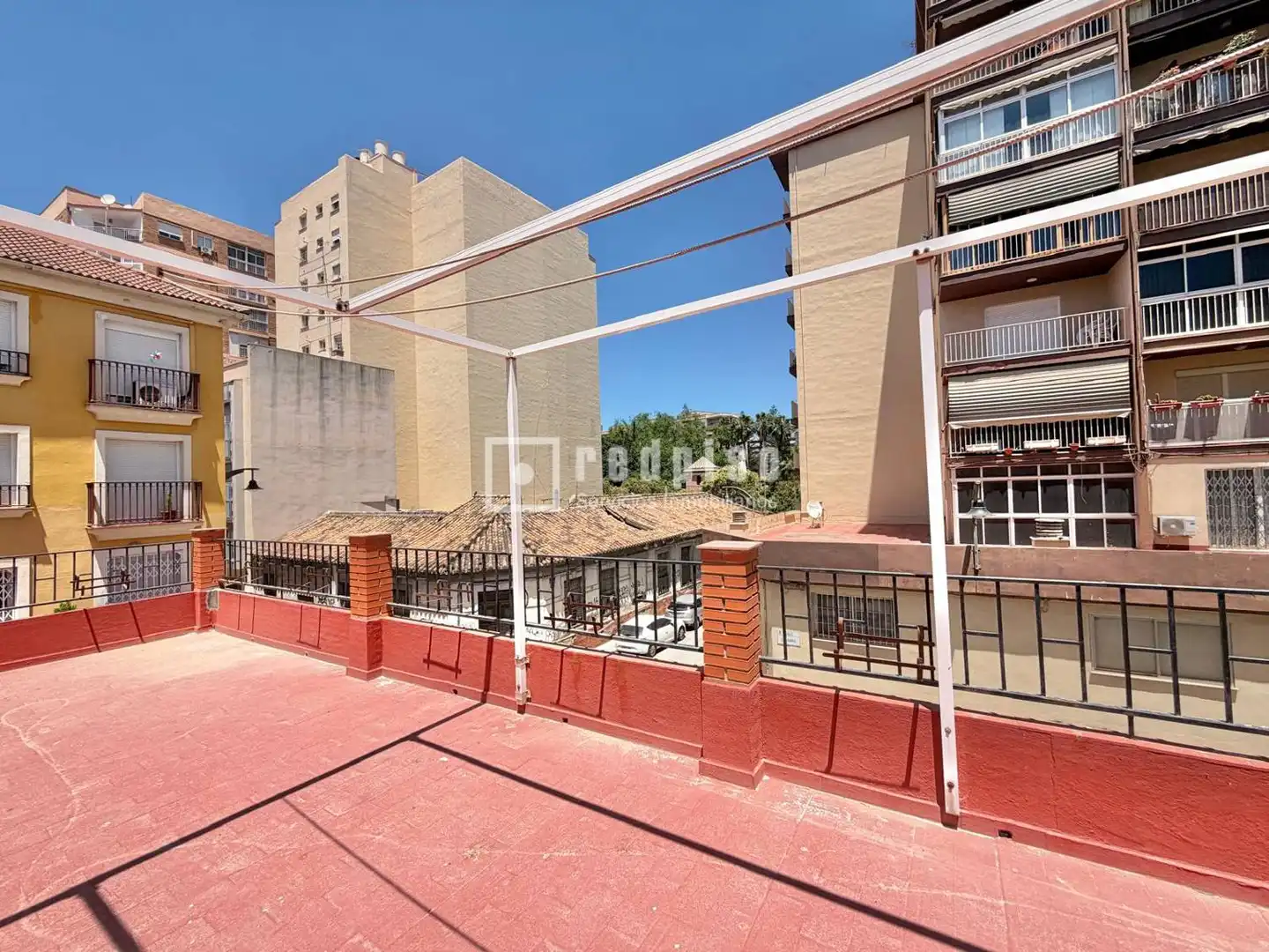 Vista exterior de Casa o xalet en venda en Málaga amb Aire condicionat, Terrassa i Traster